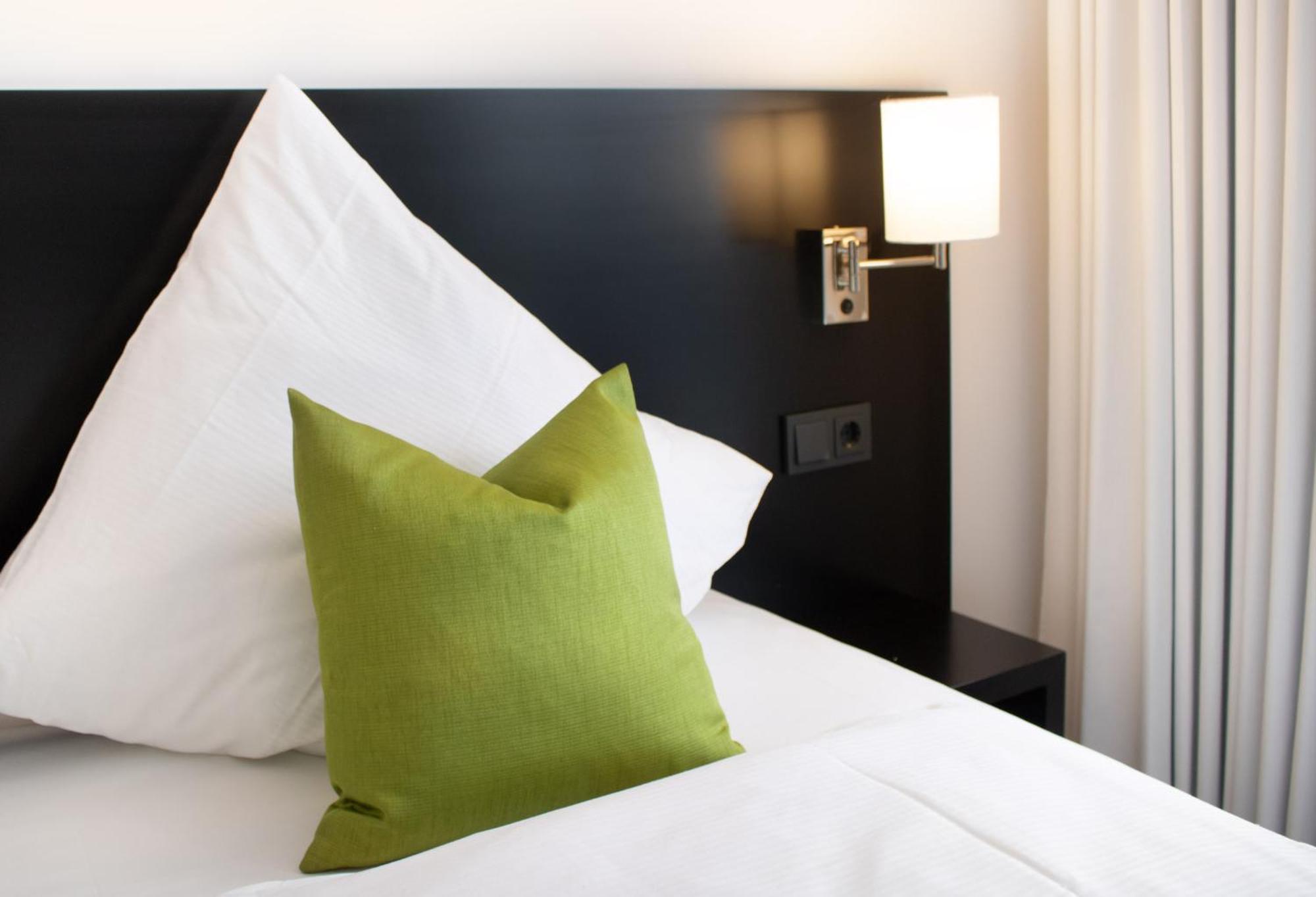 Slue Hotel By Wmm Hotels Schlüchtern Extérieur photo