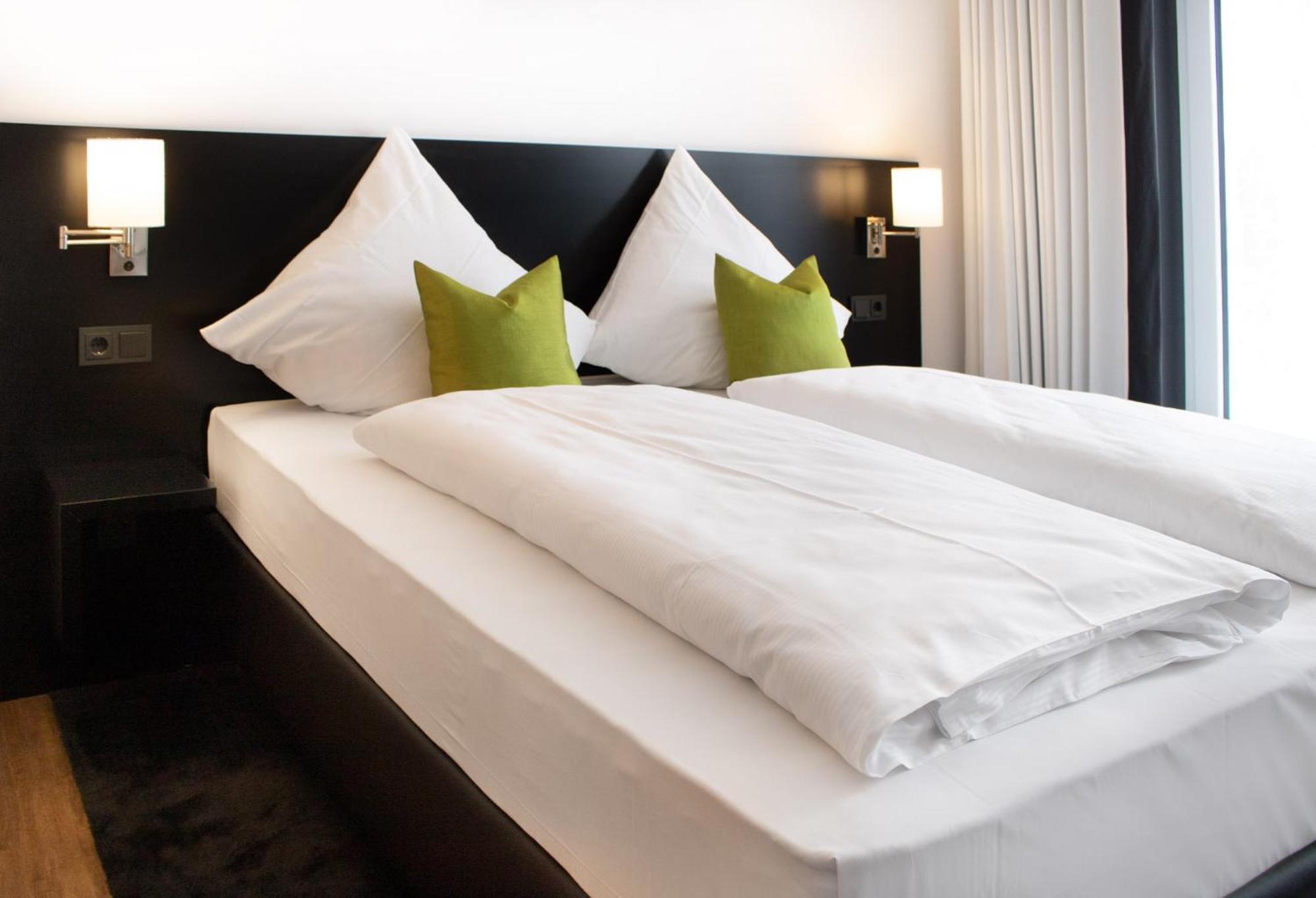Slue Hotel By Wmm Hotels Schlüchtern Extérieur photo